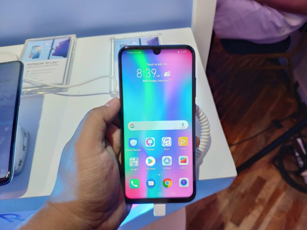 Honor 10 Lite Hand On